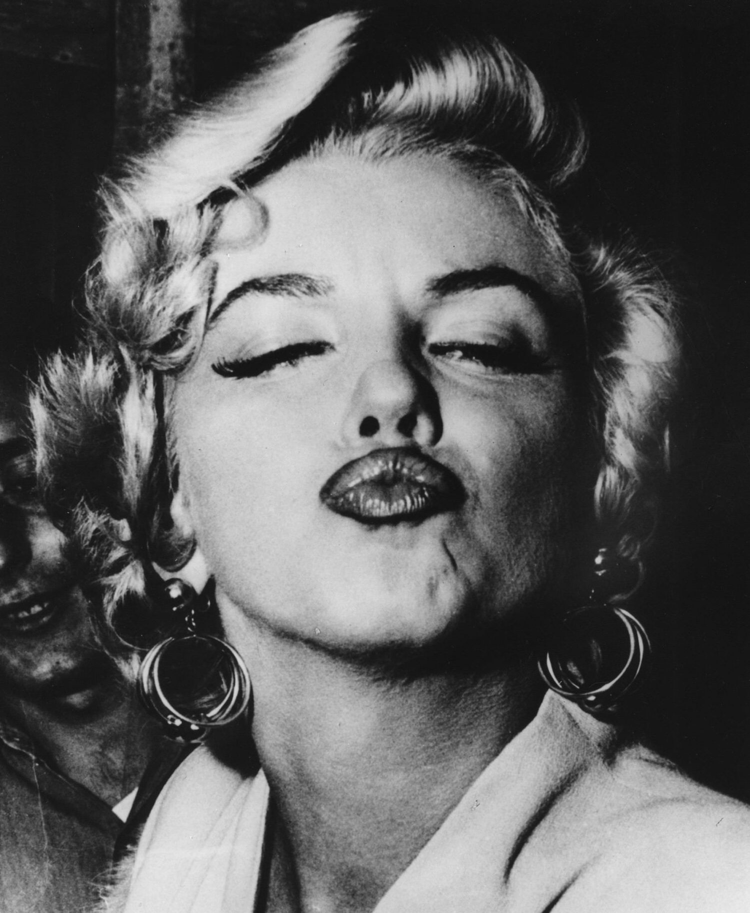 【名人語錄】60句 瑪麗蓮夢露名言金句語錄：如果我循規蹈矩，那我將會是一事無成（中英文對照） Marilyn Monroe Quotes