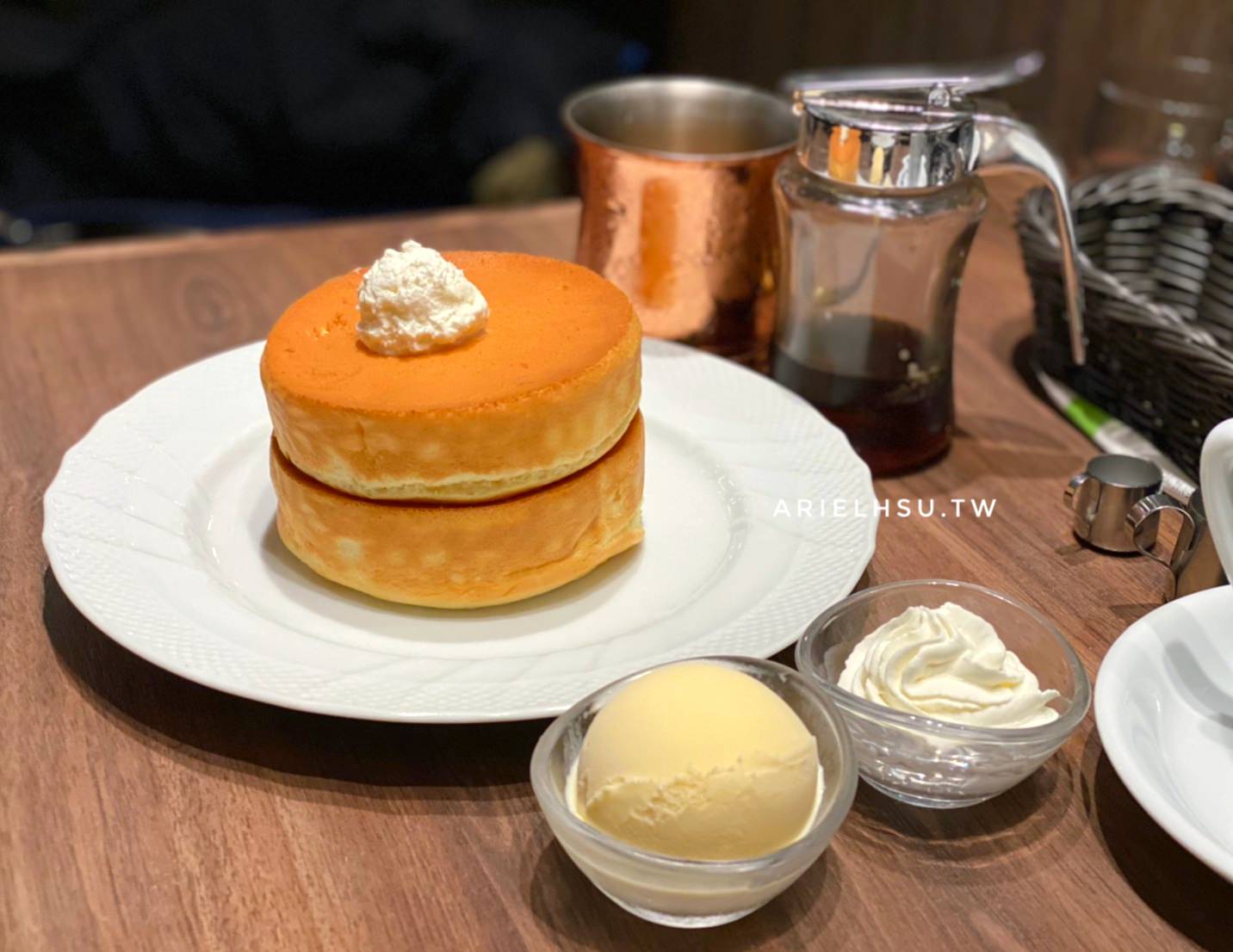 【食記】台北中山星乃珈琲店：招牌夢幻窯烤舒芙蕾、歐姆蛋主餐也超讚！（新光南京西南店）HOSHINO COFFEE，信義新光A8館、天母也有了！