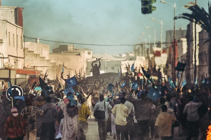 電影【逃出摩加迪休】影評、台詞語錄：外交官不好當，特別在戰亂的時候 Escape From Mogadishu