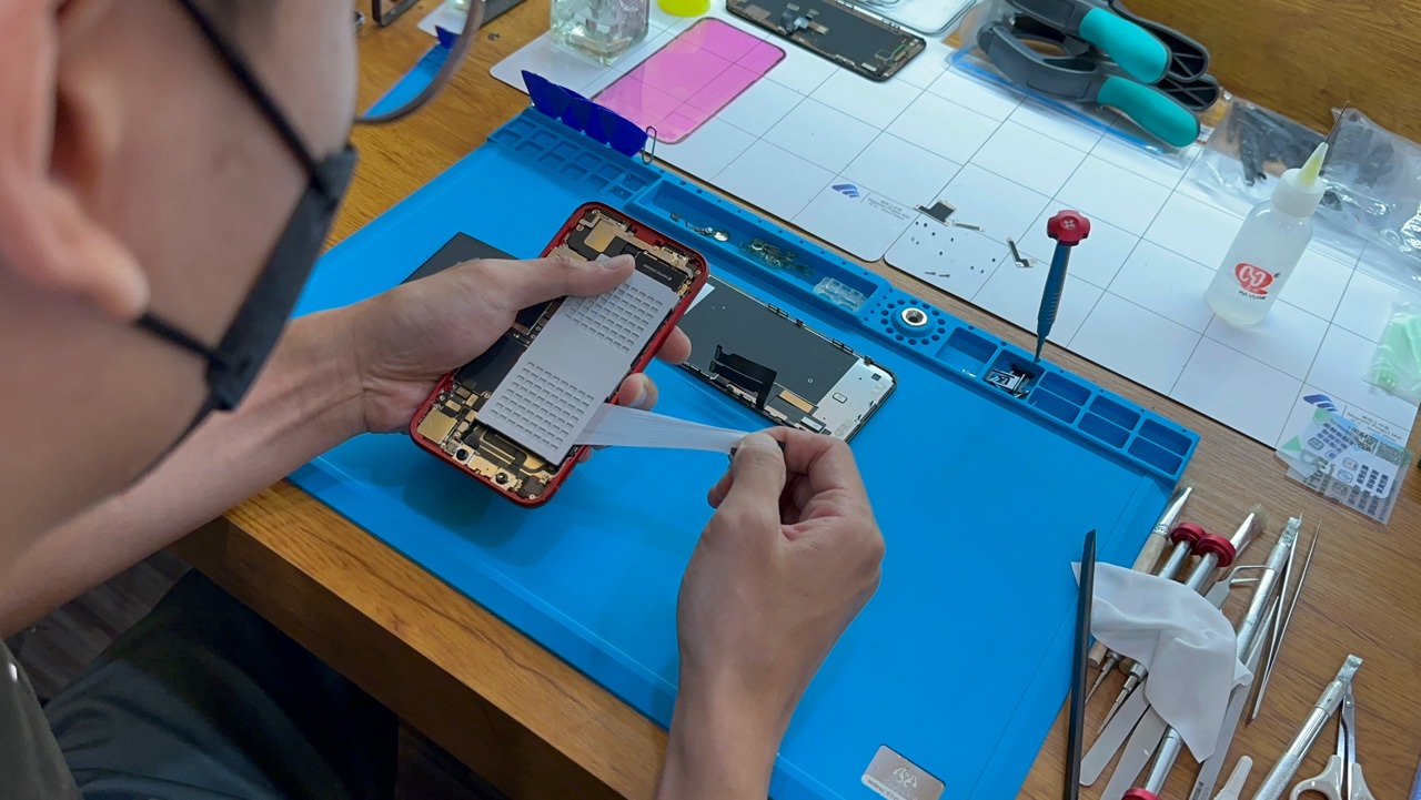 【3C科技】桃園iPhone維修推薦》ProFix iPhone換電池、快速維修蘋果手機找它準沒錯